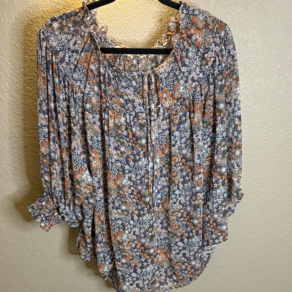 easel Floral Peasant Blouse in Blue and Rust